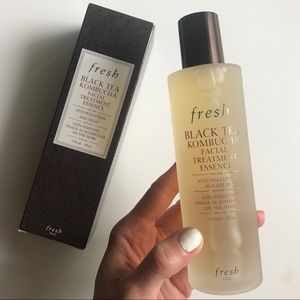 Fresh Black Tea Kombucha Facial Treatment Essence